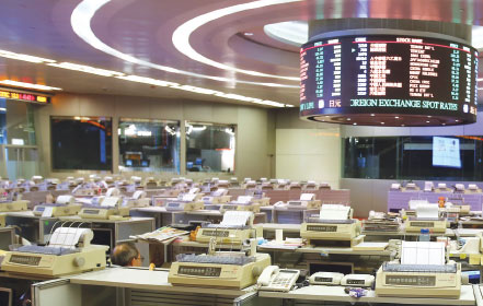 Global, regional rallies fuel HK stocks