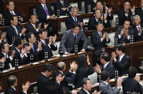 日媒曝光安倍內(nèi)閣內(nèi)定成員名單 近半為06年老面孔