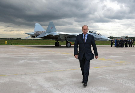 Putin attends test flight of Russia's new fighter