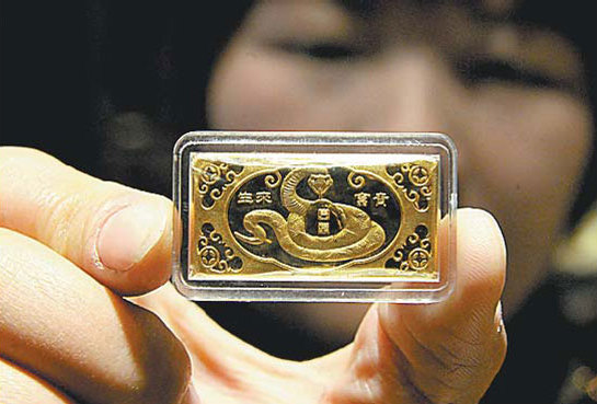 Luxury brands snake their way into China