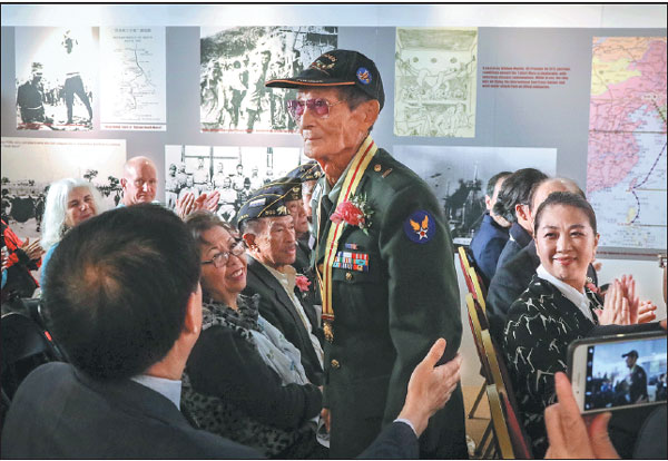 WWII exhibit brings POW ordeals to life