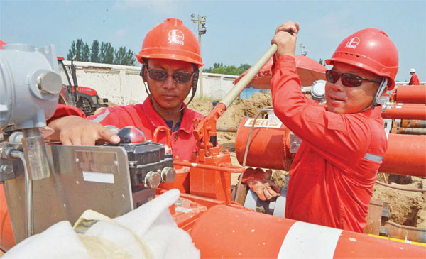 Refining unit helps Sinopec