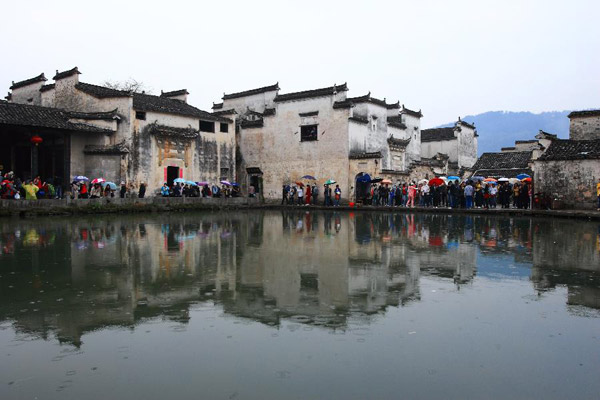 Spring scenery of Hongcun, China's Anhui