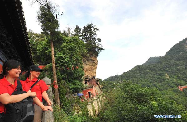 Experiencing unique Taoist culture in Wudang Mountain