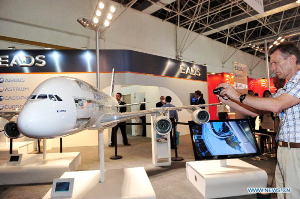 Highlights of 9th China Int'l Aviation and Aerospace exhibition