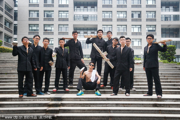 Graduation photos get creative in China