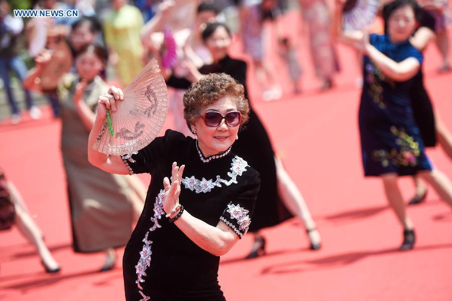 Cheongsam show held around China