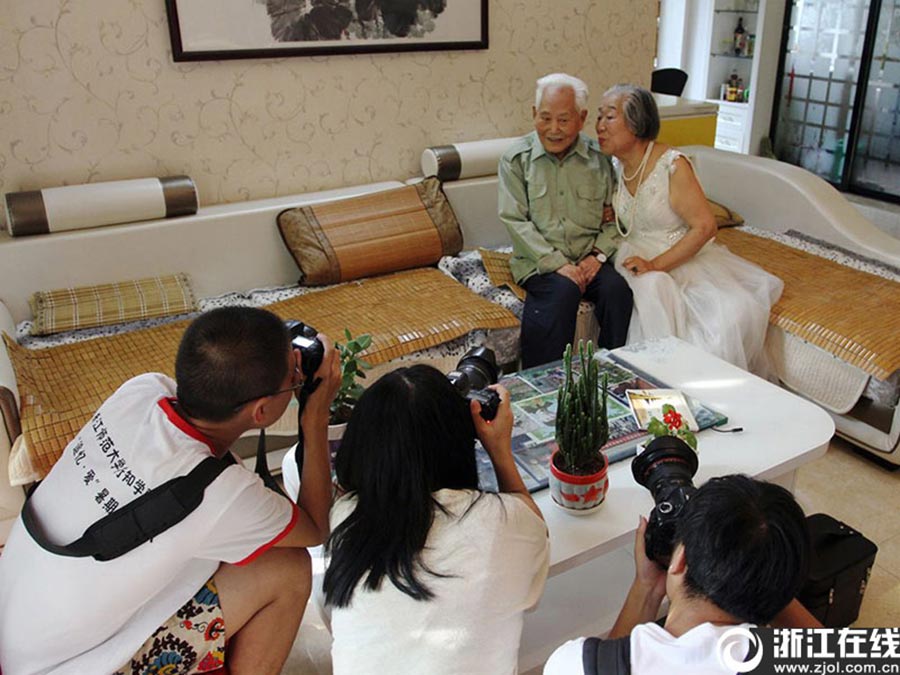 Veterans realize dream of taking wedding photos