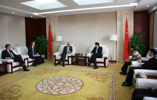 President Li Wei meets with Netherlands’ Ambassador Aart Jacobi