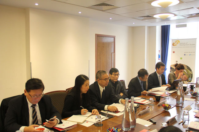 Zhang Laiming visits Britain and Denmark