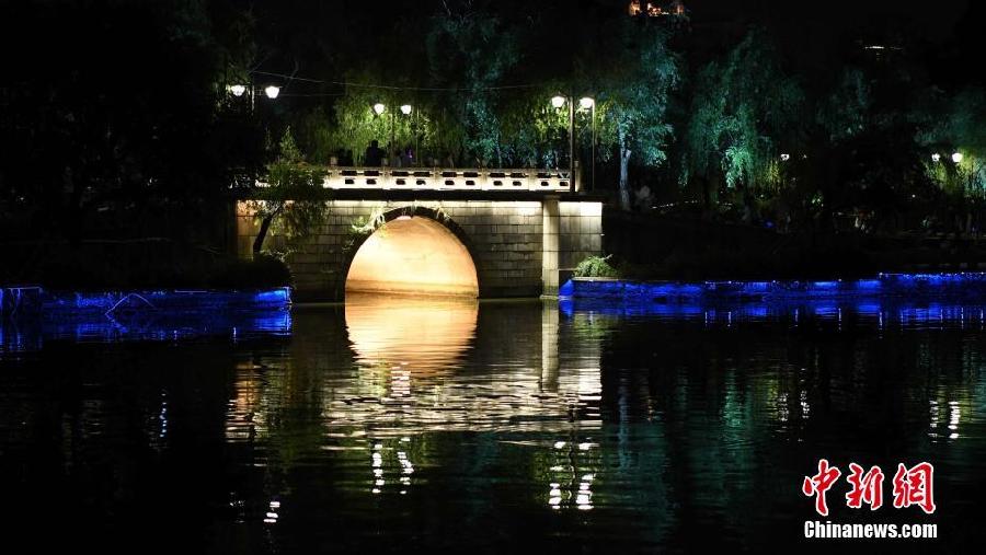 A shimmering, beautiful scene in Fuzhou West Lake Park