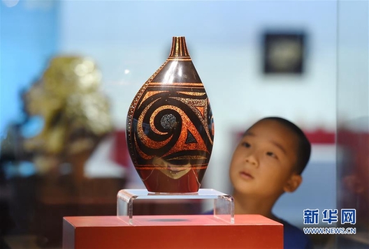 Fujian celebrates traditional culture with boutique handicraft show