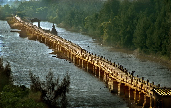 Anping Bridge