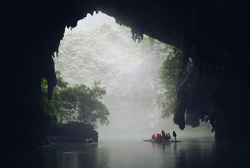 World largest sinkhole geopark in Leye and Fengshan