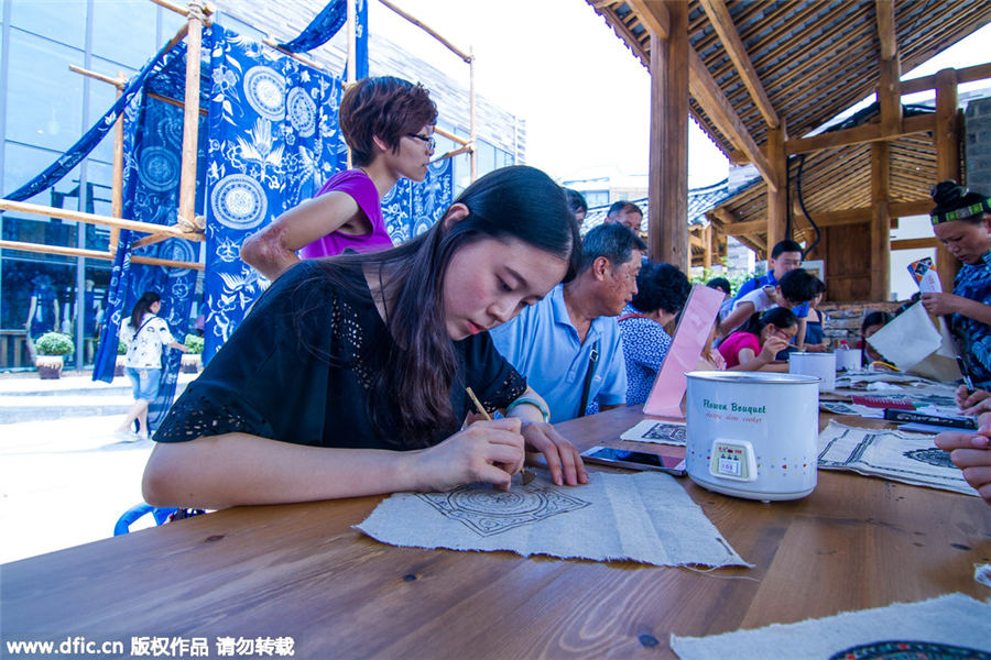 Guizhou expo displays multiple intangible cultural heritages