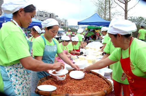 Married women return home for long table feast