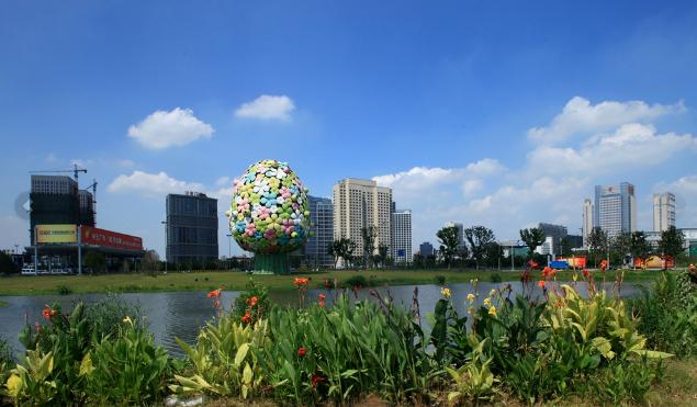 Charming Huaqiao, modern city