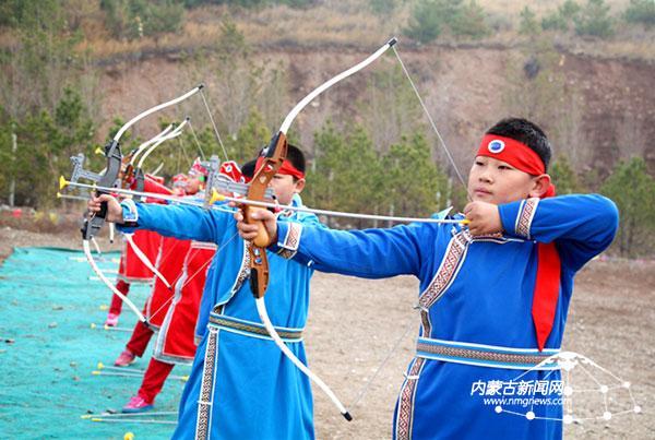 Children experience Mongolian customs