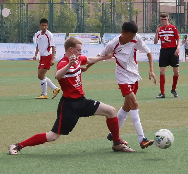 Intl youth soccer camp hosted in Hohhot