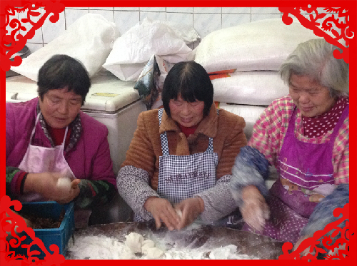 Folk customs during Spring Festival in Huahuang