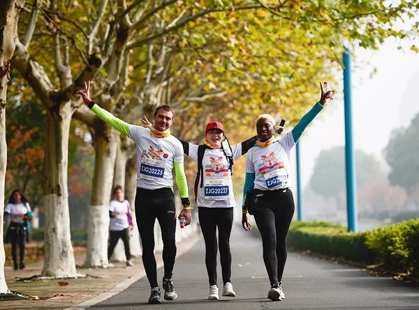 Zhangjiagang holds orienteering event for public good