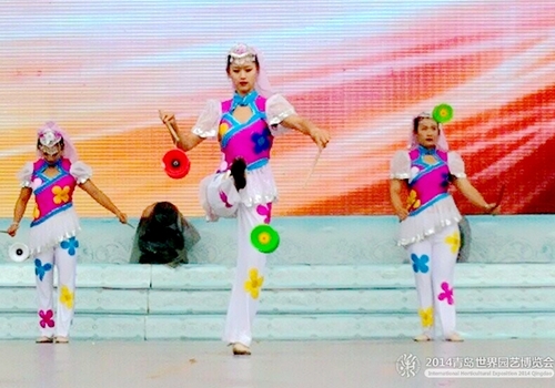 Art troupe from Hui ethnic group performs in Qingdao Expo