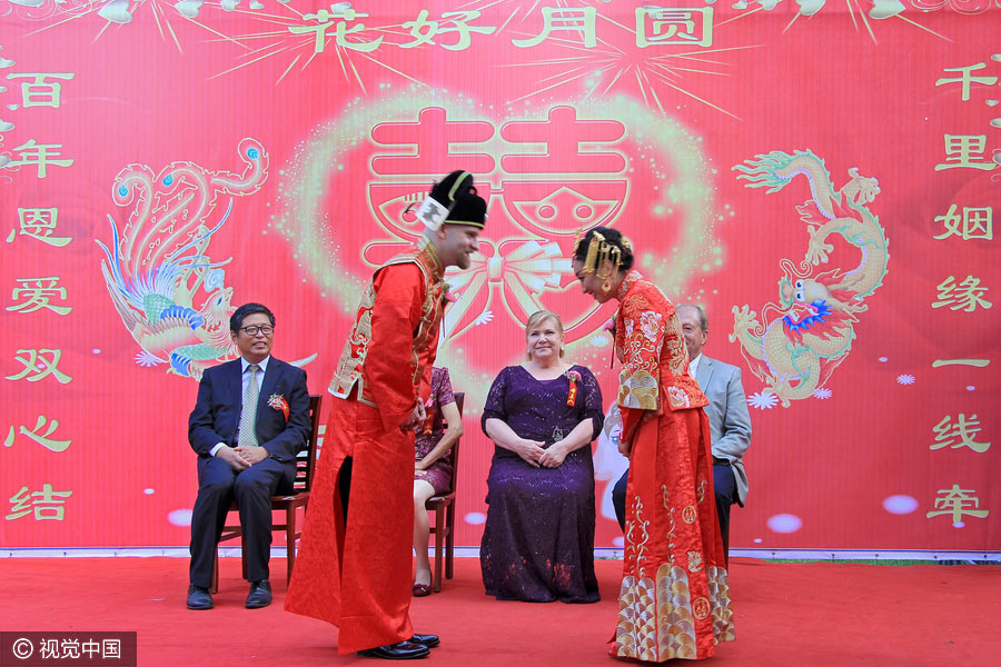 Orphaned Chinese woman marries American at SOS village