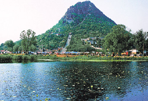 Huabuzhu Hill - a stunning local attraction unknown to tourists