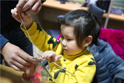 Shandong intangible cultural heritage classroom: Mount Tai shadow puppet play