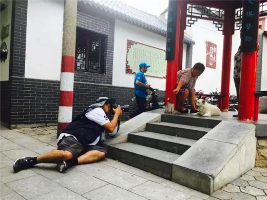 Foreign photographers record Jinan