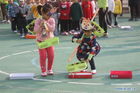 Children take part in amusing sports meeting in Yantai