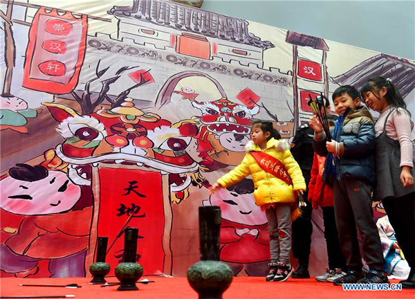 In pics: folk custom festival in Qingdao, E China's Shandong