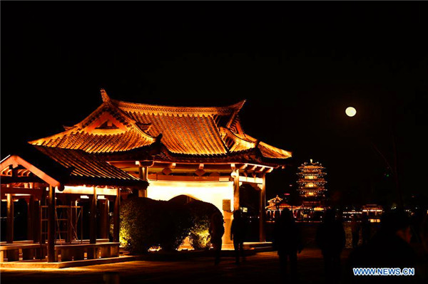 Night view of Daming Lake in Jinan, E China's Shandong