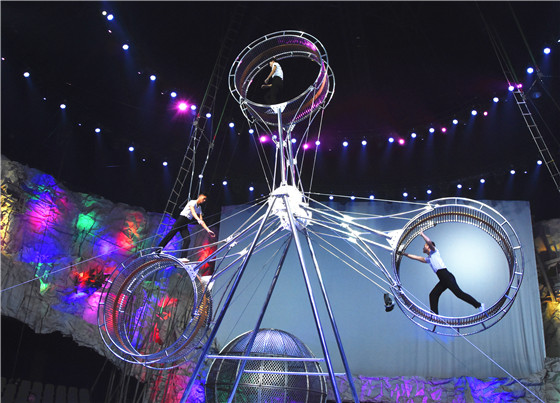 Dazzling circus acts delight Shandong audience