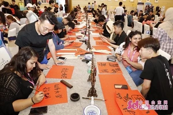 Marvels of Linyi culture charm overseas students