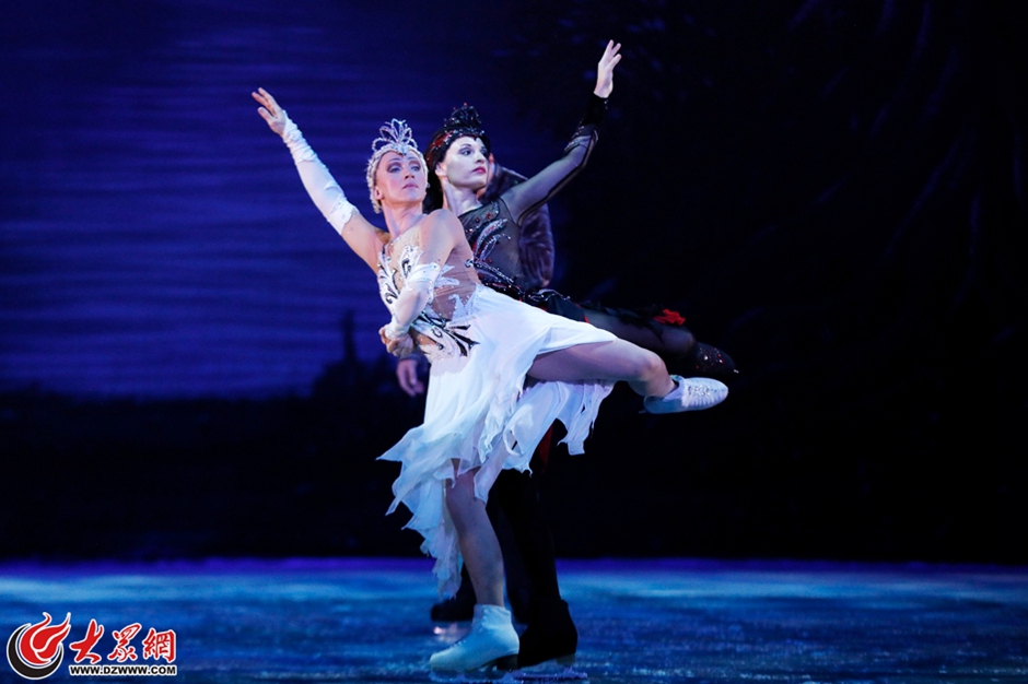 Swan Lake on Ice hits Jinan