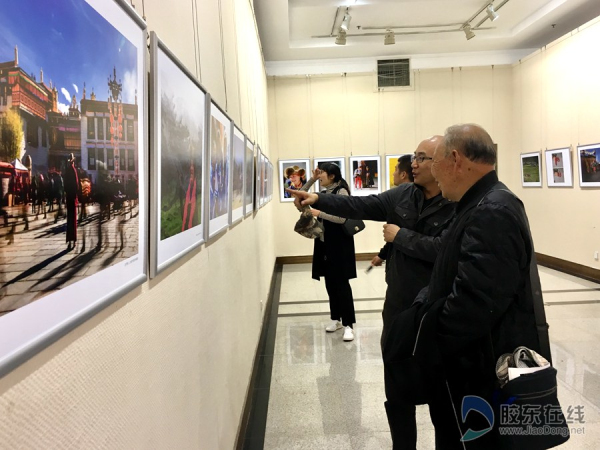 Capture Tibetan culture through lens