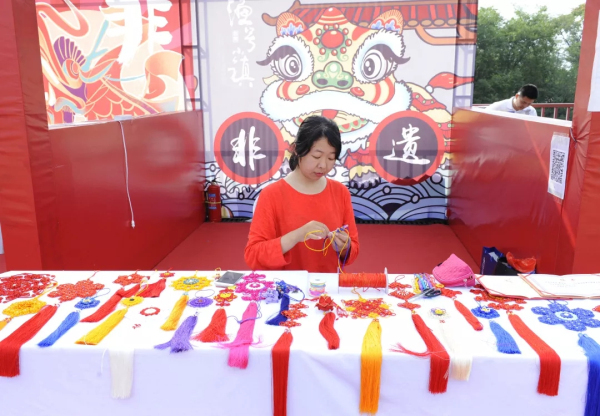 Culture adds some color to summer in Changdao