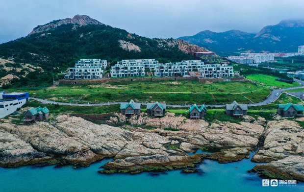 Traditional sea grass cottages in Rongcheng