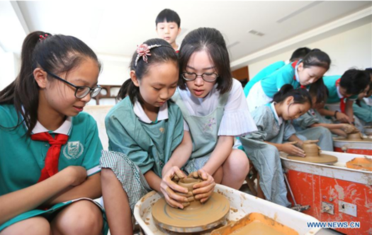 20 extra curriculums for students opened at E China's school