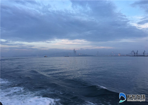 Beautiful sunset at the Port of Yantai