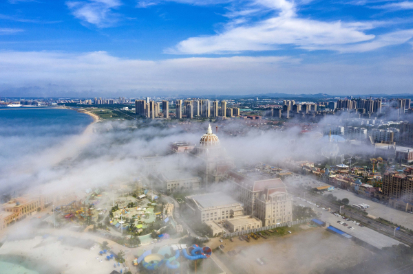 Advection fog creates spectacular views in Yantai