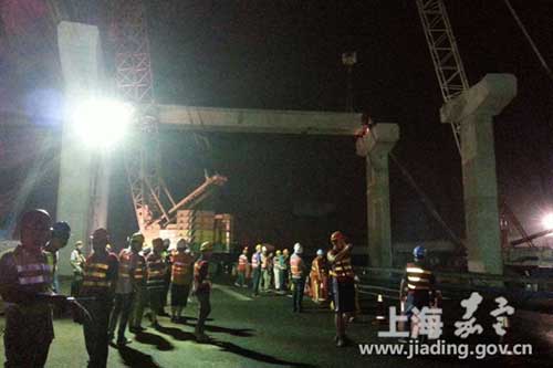 The first girder for Jiading-Minhang elevated road erected