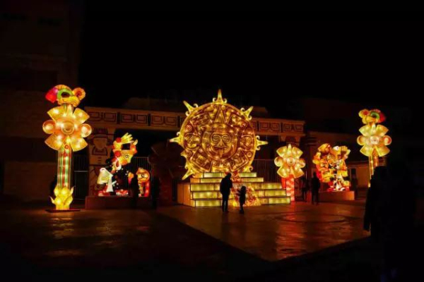 Lantern show illuminates Shanghai Happy Valley