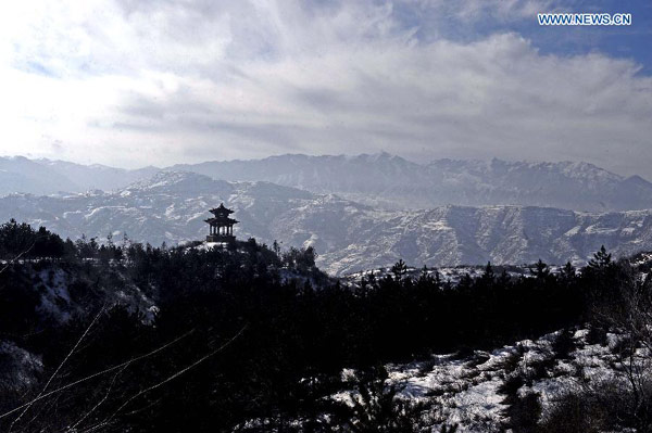 Winter scenery of Hengshan Mountain