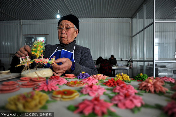 Dough molding craftsmanship in North China