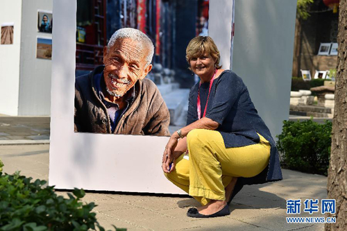 French woman tells her China story with photos