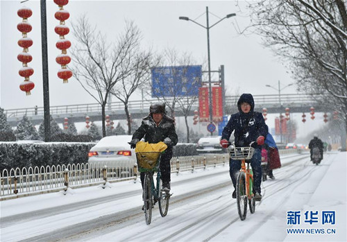 Springtime snow covers Shanxi