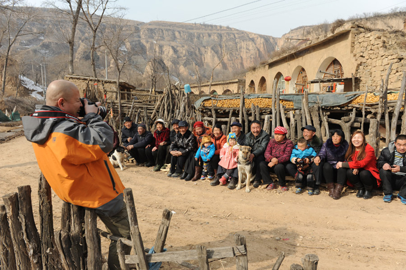 Photographer takes 'village photos' to record changes