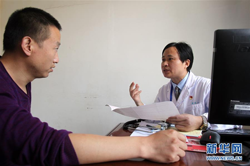 Zhejiang volunteers provide public services in Shanxi